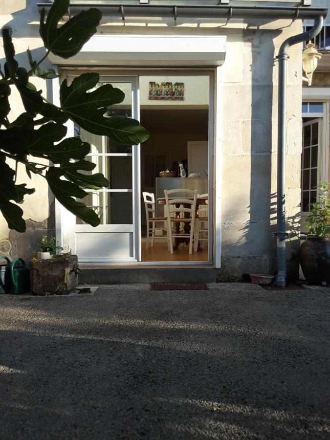 La Maison Des Thermes, Chambre D'Hote Saintes Exterior photo